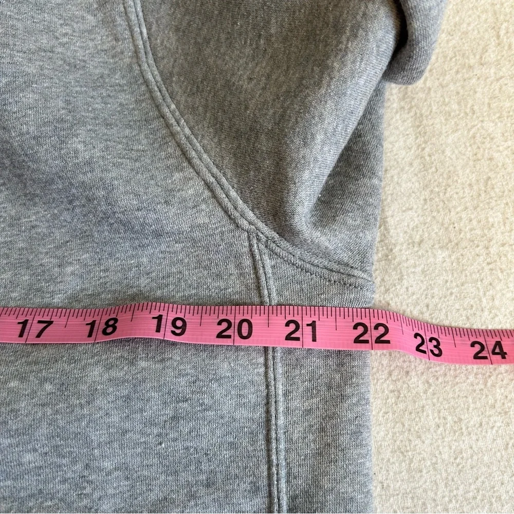 Nike Sportwear Club Fleece Big‎ Kids Gray Hoodie size M